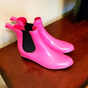 Seven Rain boots